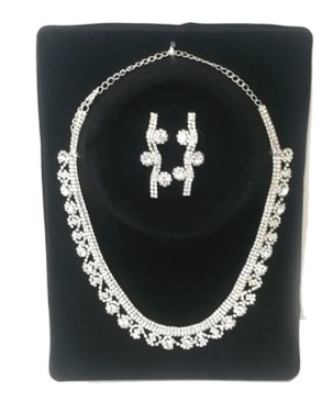 WOMEN JEWELRY SET OF 3